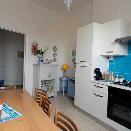 Lejlighed Petite Maison Salerno